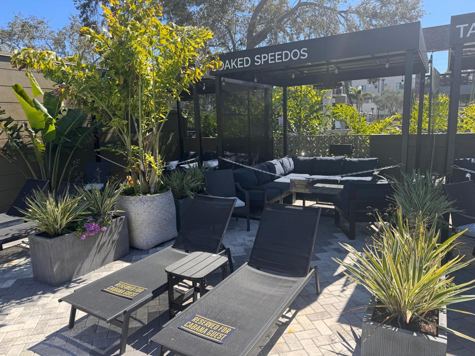 Mari Jean Hotel - All Adults Welcome سانت بطرسبرج المظهر الخارجي الصورة
